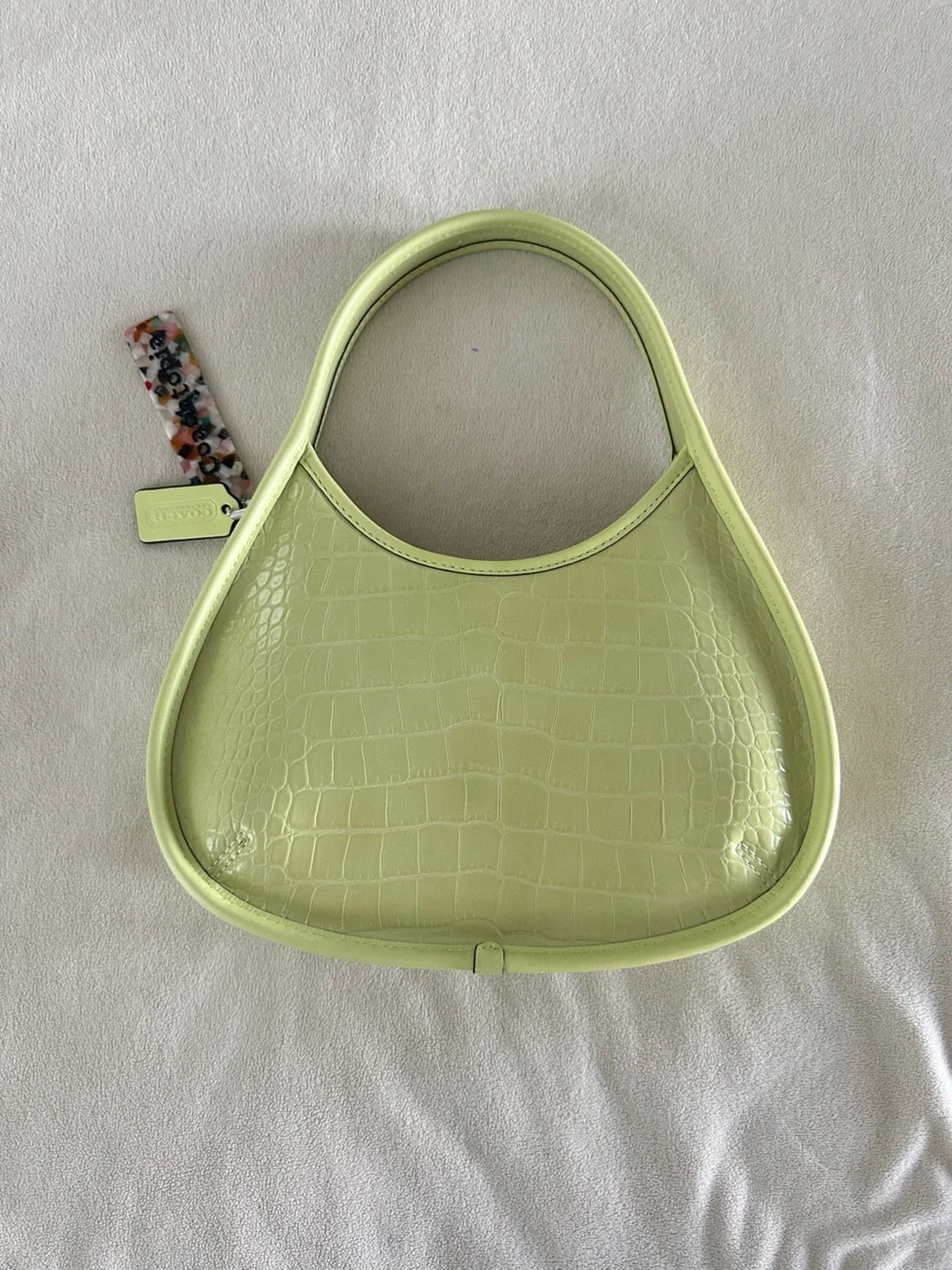 Ergo Bag In Croc Embossed Coachtopia Leather (Pale Lime)